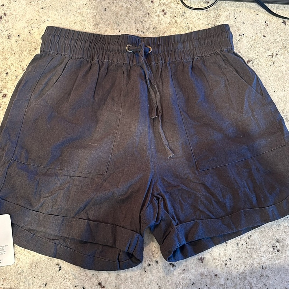 NEW WITH TAGS Intro Grey Shorts Size XL
